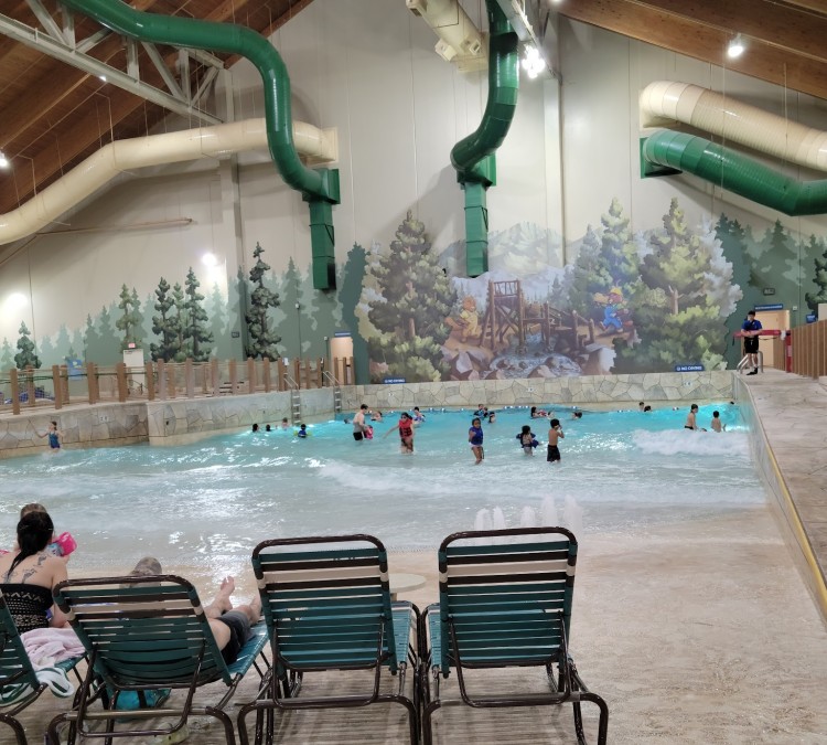 great-wolf-lodge-water-park-colorado-springs-photo